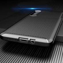 Cargar imagen en el visor de la galería, Funda Rugged Carbon Fibra Flexible Para Oppo A17