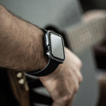 Cargar imagen en el visor de la galería, Funda Apple Watch 44mm Raptic Edge Mecanizado Con Aluminio