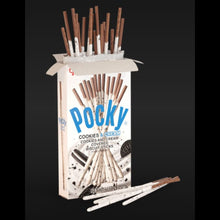 Cargar imagen en el visor de la galería, Comida Japonesa Galleta Biscuit Sticks Pocky Cookie &amp; Cream 40g 10pzs
