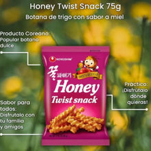 Cargar imagen en el visor de la galería, Botana Galleta Coreana Nongshim Twist Snack Harina con Sabor de Miel 75g 5pzs
