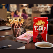 Cargar imagen en el visor de la galería, Comida Japonesa Galleta Biscuit Sticks Pocky Chocolate 40g 5pzs
